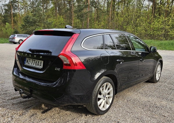 Volvo V60 cena 39900 przebieg: 291000, rok produkcji 2014 z Łomianki małe 529